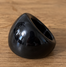 Bague noire Zola